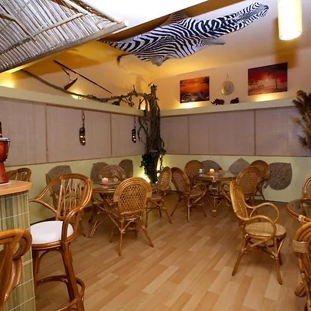 Amphone ホテル 3*